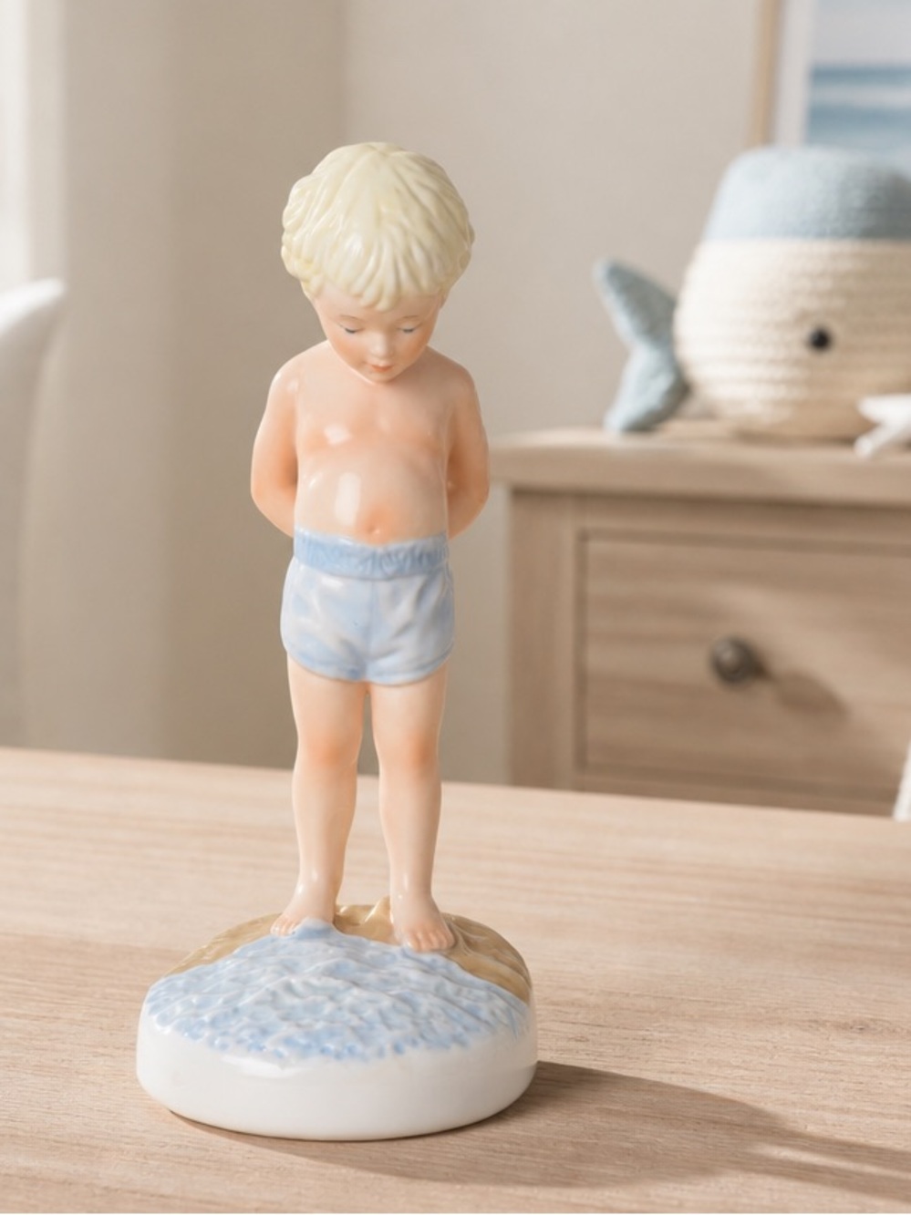 Vtg 1980 Frances Hook “The Sea & Me” Porcelain Child Figurine *Mint* No Box